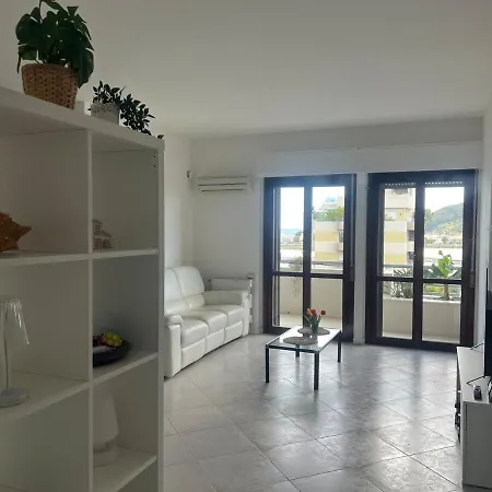 Med Vista Apartamento Cagliari